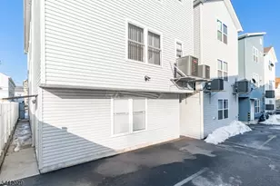 268 2nd Ave, Newark, NJ 07107 - Photo 25