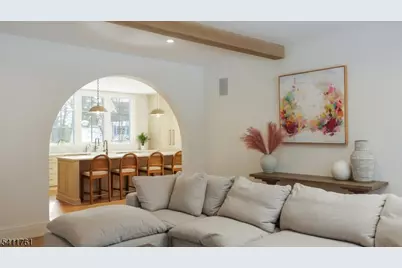 909 Wyandotte Trl, Westfield, NJ 07090 - Photo 13