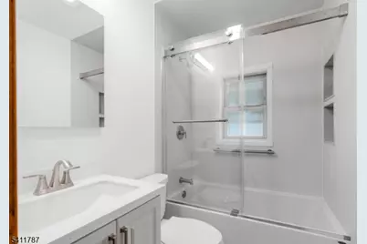 17 Grandview Ave, North Plainfield, NJ 07060 - Photo 9