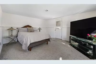 373 Upland Rd, Mountainside, NJ 07092 - Photo 17