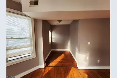 146 Hollywood Ave, East Orange, NJ 07018 - Photo 5