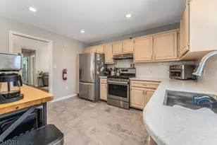 17 Putnam St, Somerville, NJ 08876 - Photo 11