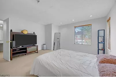 89 Park Gate Dr, Edison, NJ 08820 - Photo 11