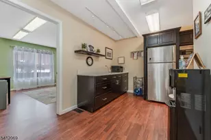 81 Park Ave, Flemington, NJ 08822 - Photo 9