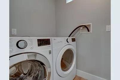 81 Mission St #1, Montclair, NJ 07042 - Photo 19