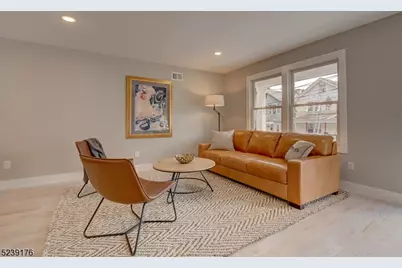 81 Mission St #1, Montclair, NJ 07042 - Photo 5