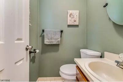 16 Hancock Ct, Raritan Township, NJ 08822 - Photo 13