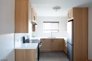 197 N Beverwyck Rd, Parsippany, NJ 07034 - Photo 1