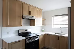 197 N Beverwyck Rd, Parsippany, NJ 07034 - Photo 3