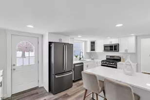 70 Lake Wallkill Rd, Vernon, NJ 07461 - Photo 9