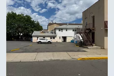 335 Union Blvd, Totowa, NJ 07512 - Photo 3