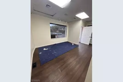 335 Union Blvd, Totowa, NJ 07512 - Photo 11