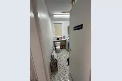 335 Union Blvd, Totowa, NJ 07512 - Photo 7