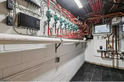 60 Perryville Rd, Union Township, NJ 08867 - Photo 39