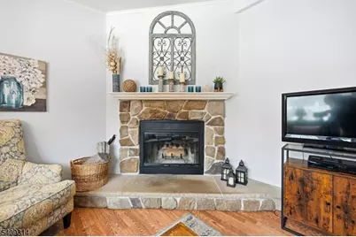 8 Bordeaux Ter, West Milford, NJ 07480 - Photo 3