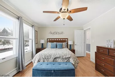 8 Bordeaux Ter, West Milford, NJ 07480 - Photo 5