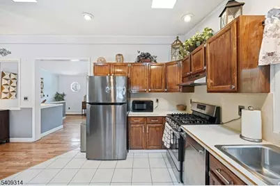 8 Bordeaux Ter, West Milford, NJ 07480 - Photo 19