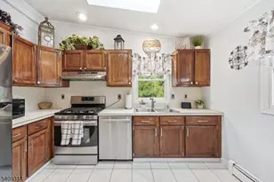 8 Bordeaux Terrace, West Milford, NJ 07480 - Photo 21