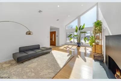 14 Louisa Ct, Wayne, NJ 07470 - Photo 9