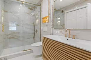 1463 Barnhardt Ln, Rahway, NJ 07065 - Photo 17