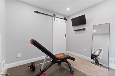 1463 Barnhardt Ln, Rahway, NJ 07065 - Photo 23