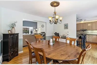 384 Millbrook Ave, Randolph Township, NJ 07869 - Photo 7