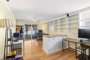 384 Millbrook Ave, Randolph Township, NJ 07869 - Photo 19