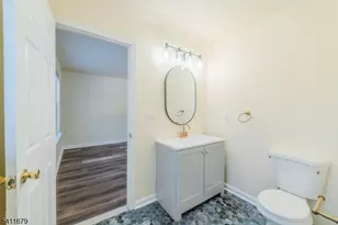 33 Viking Ave, Franklin Township, NJ 08873 - Photo 21