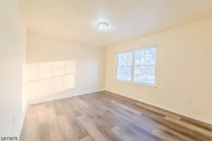 33 Viking Ave, Franklin Township, NJ 08873 - Photo 25