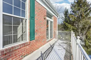 516 4 Seasons Dr, Wayne, NJ 07470 - Photo 29