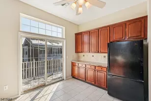 516 4 Seasons Dr, Wayne, NJ 07470 - Photo 11