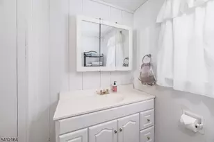 10 Lake Shore Rd, Hardyston Township, NJ 07460 - Photo 17