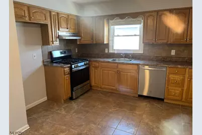 216 N 11th St, Kenilworth, NJ 07033 - Photo 3