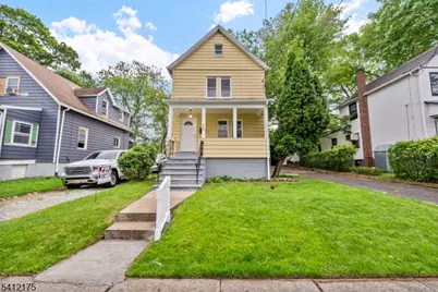 208 E 8th Ave, Roselle, NJ 07203 - Photo 5