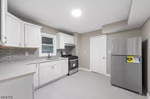 208 E 8th Ave, Roselle, NJ 07203 - Photo 27