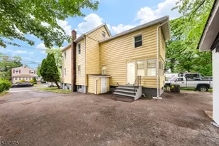 208 E 8th Ave, Roselle, NJ 07203 - Photo 9