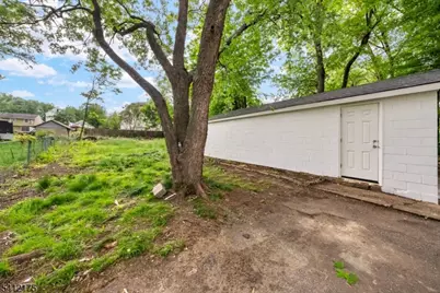 208 E 8th Ave, Roselle, NJ 07203 - Photo 7