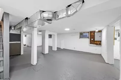 208 E 8th Ave, Roselle, NJ 07203 - Photo 31