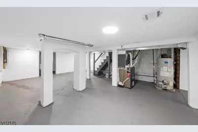 208 E 8th Ave, Roselle, NJ 07203 - Photo 29