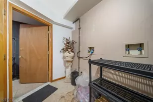 595 N 5th St, Newark, NJ 07107 - Photo 35