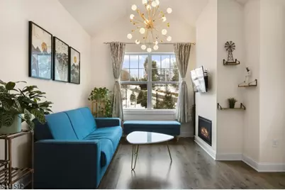 101 Autumn Ct, Little Falls Township, NJ 07424 - Photo 5