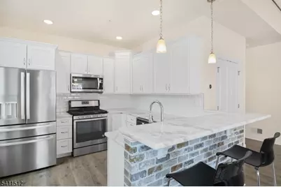 101 Autumn Ct, Little Falls Township, NJ 07424 - Photo 9