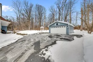 38 Silver Springs Dr, Roxbury Township, NJ 07850 - Photo 13