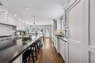 65 7 Oaks Dr, New Providence, NJ 07901 - Photo 15