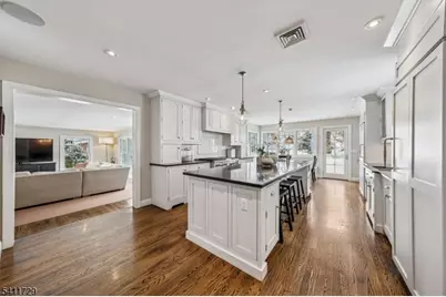 65 Seven Oaks Dr, New Providence, NJ 07901 - Photo 13