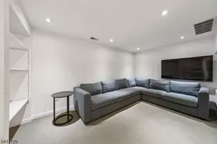 65 7 Oaks Dr, New Providence, NJ 07901 - Photo 37