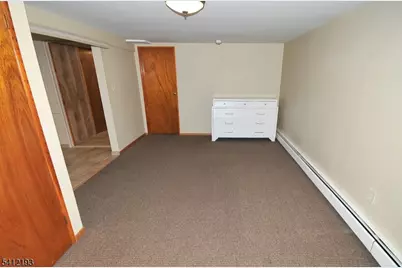300 Kennedy Dr, Linden, NJ 07036 - Photo 25
