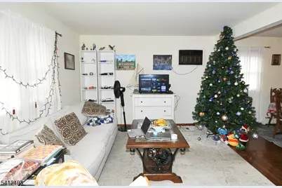 300 Kennedy Dr, Linden, NJ 07036 - Photo 3