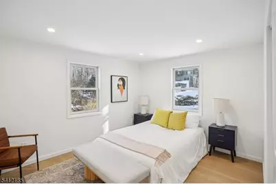 13 Cliffside Ter, Vernon Twp., NJ 07461 - Photo 9