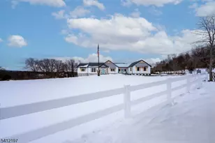 27 Sterling Dr, Wantage, NJ 07461 - Photo 5